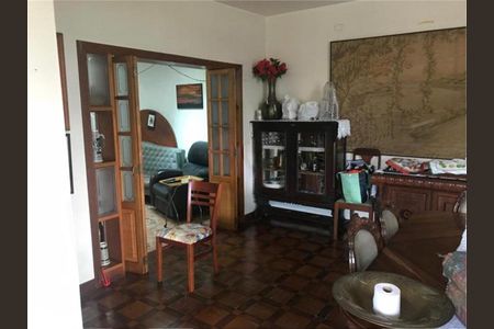 Casa à venda com 440m², 4 quartos e 4 vagas