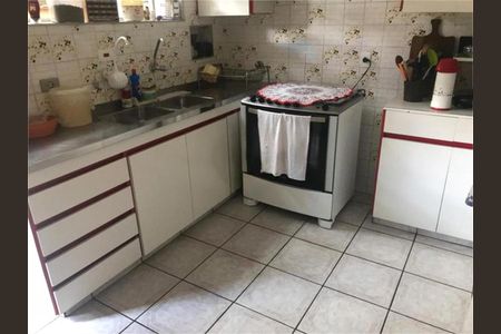 Casa à venda com 440m², 4 quartos e 4 vagas