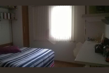 Casa à venda com 240m², 3 quartos e 5 vagas