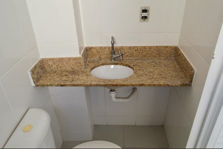 Apartamento à venda com 53m², 2 quartos e sem vagaBanheiro da Suíte