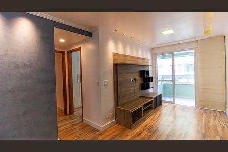 Apartamento para alugar com 70m², 2 quartos e 1 vaga Apartamento para alugar com 70m², 2 quartos e 1 vagaSala