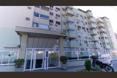Apartamento para alugar com 70m², 2 quartos e 1 vaga Apartamento para alugar com 70m², 2 quartos e 1 vagaFachada