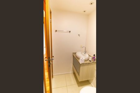 Apartamento para alugar com 70m², 2 quartos e 1 vaga Apartamento para alugar com 70m², 2 quartos e 1 vagaBanheiro Social