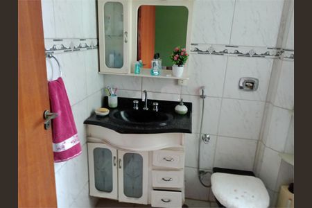 Casa à venda com 236m², 3 quartos e sem vaga