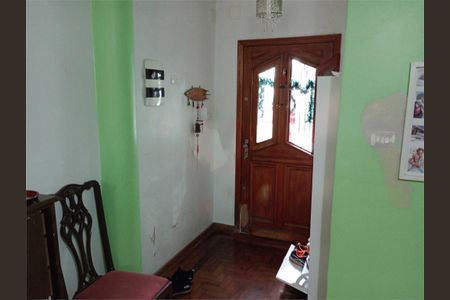 Casa à venda com 236m², 3 quartos e sem vaga