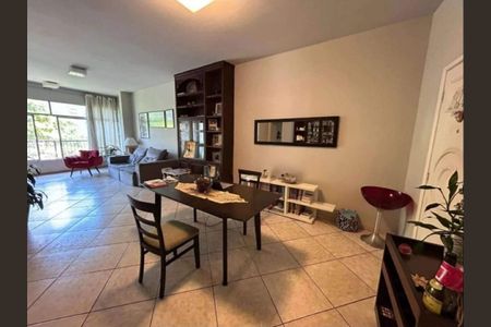 Apartamento à venda com 152m², 3 quartos e sem vaga