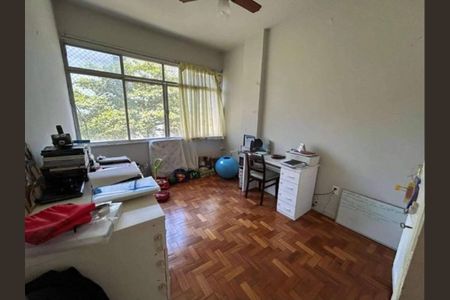 Apartamento à venda com 152m², 3 quartos e sem vaga