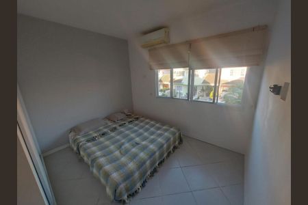 Casa à venda com 162m², 4 quartos e 4 vagas