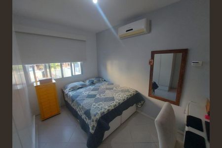 Casa à venda com 162m², 4 quartos e 4 vagas