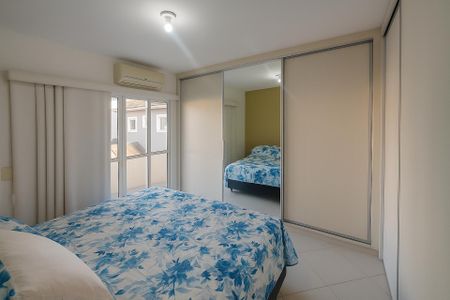 Casa à venda com 162m², 4 quartos e 4 vagas