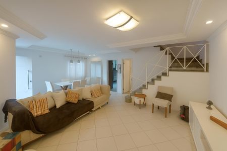 Casa à venda com 162m², 4 quartos e 4 vagas