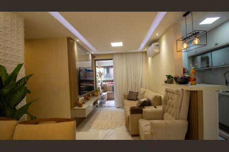 Apartamento à venda com 72m², 2 quartos e 1 vaga Apartamento à venda com 72m², 2 quartos e 1 vagaSala