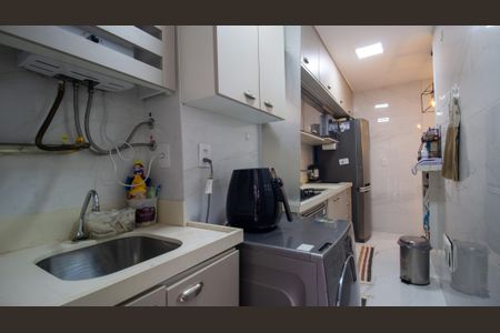 Apartamento à venda com 72m², 2 quartos e 1 vaga Apartamento à venda com 72m², 2 quartos e 1 vagaCozinha e Área de Serviço