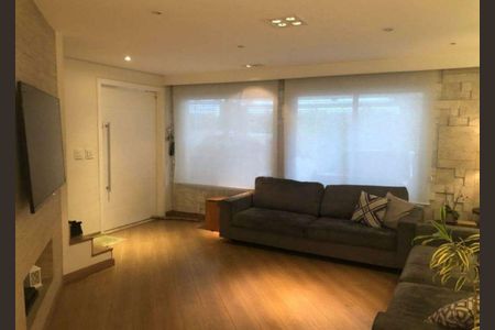 Casa à venda com 210m², 3 quartos e 4 vagasSala