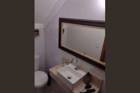 Casa à venda com 130m², 2 quartos e 3 vagasBanheiro