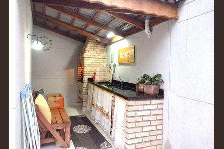 Casa à venda com 130m², 2 quartos e 3 vagasChurrasqueira