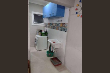 Casa à venda com 130m², 2 quartos e 3 vagasBanheiro
