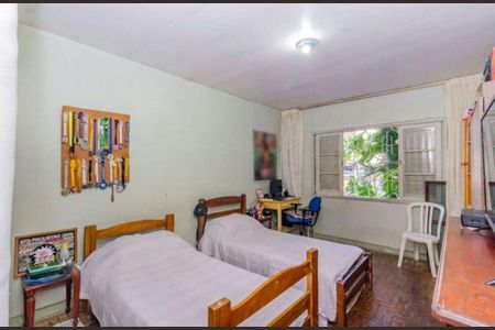 Quarto de casa à venda com 2 quartos, 140m² em Vila Nivi, São Paulo