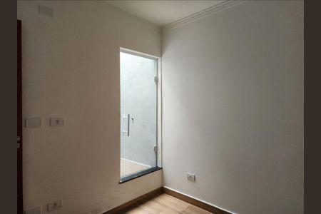 Casa à venda com 220m², 2 quartos e 2 vagasQuarto