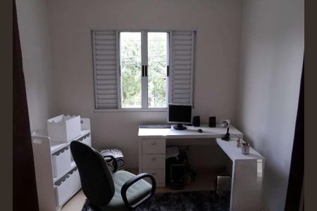 Casa à venda com 300m², 3 quartos e 4 vagas Casa à venda com 300m², 3 quartos e 4 vagasQuarto