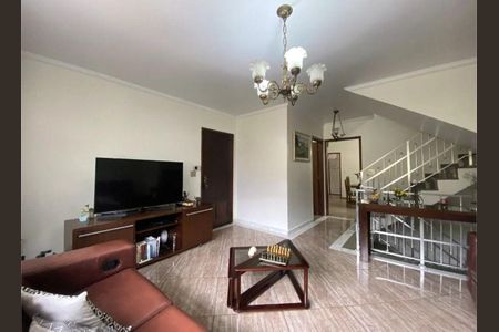 Sala de casa à venda com 3 quartos, 300m² em Vila Nivi, São Paulo