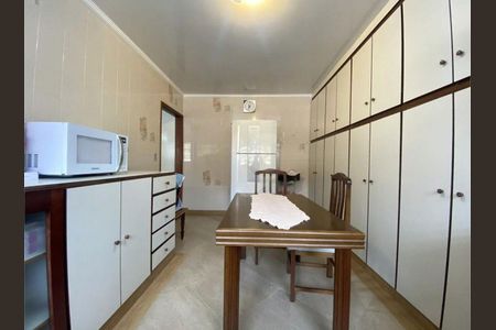 Cozinha de casa à venda com 3 quartos, 300m² em Vila Nivi, São Paulo