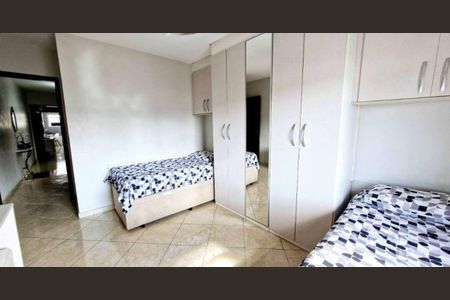 Casa à venda com 200m², 3 quartos e 2 vagasQuarto