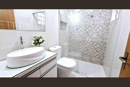 Casa à venda com 200m², 3 quartos e 2 vagasBanheiro