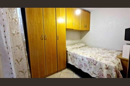 Casa à venda com 200m², 3 quartos e 2 vagasQuarto