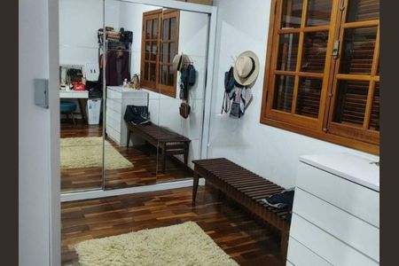 Casa à venda com 270m², 3 quartos e 3 vagasQuarto