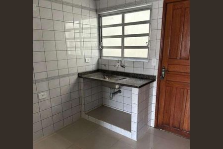 Cozinha de casa à venda com 3 quartos, 230m² em Vila Nivi, São Paulo