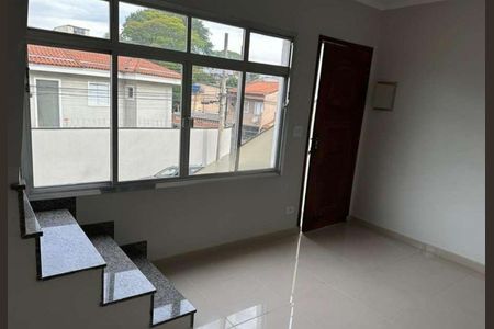Sala de casa à venda com 3 quartos, 230m² em Vila Nivi, São Paulo