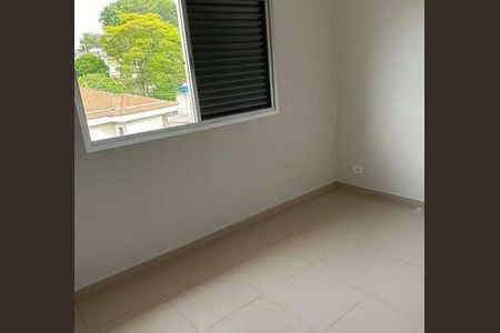 Quarto de casa à venda com 3 quartos, 230m² em Vila Nivi, São Paulo