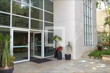 Apartamento à venda com 68m², 2 quartos e 2 vagasEntrada