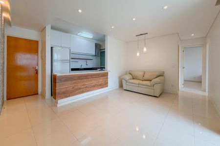 Apartamento à venda com 68m², 2 quartos e 2 vagasSala