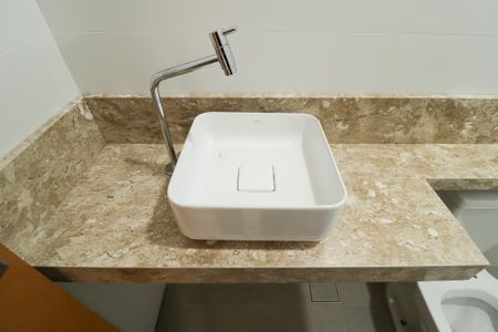 Casa à venda com 118m², 3 quartos e 2 vagasBanheiro da Suíte 2