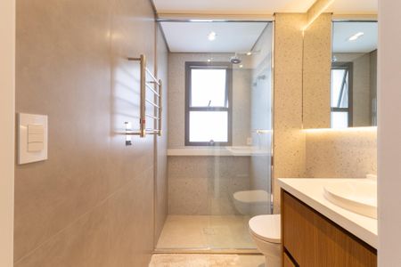 Apartamento à venda com 149m², 3 quartos e 2 vagasBanheiro da Suíte 2