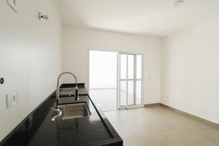 Casa à venda com 118m², 3 quartos e 2 vagas Casa à venda com 118m², 3 quartos e 2 vagasSala/Cozinha