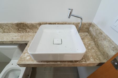 Casa à venda com 118m², 3 quartos e 2 vagas Casa à venda com 118m², 3 quartos e 2 vagasBanheiro da Suíte 1