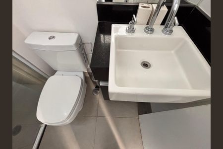 Apartamento à venda com 42m², 1 quarto e 1 vaga Apartamento à venda com 42m², 1 quarto e 1 vagaBanheiro