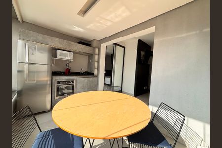 Apartamento à venda com 42m², 1 quarto e 1 vaga Apartamento à venda com 42m², 1 quarto e 1 vagaVaranda 2