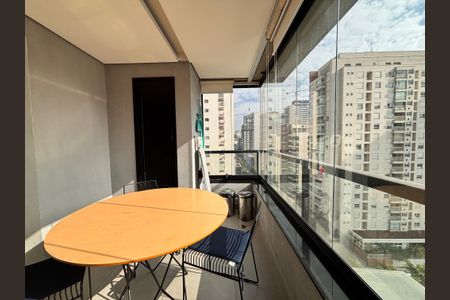 Apartamento à venda com 42m², 1 quarto e 1 vaga Apartamento à venda com 42m², 1 quarto e 1 vagaVaranda 2
