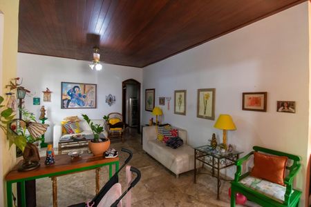 Casa de condomínio à venda com 567m², 4 quartos e 3 vagasSala 