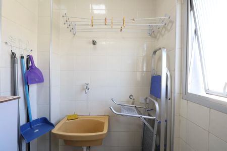 Apartamento para alugar com 188m², 2 quartos e 1 vagaÁrea de Serviço