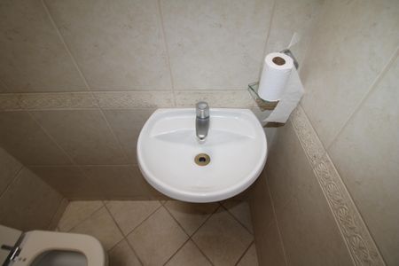 Casa à venda com 250m², 3 quartos e 4 vagasBanheiro Social