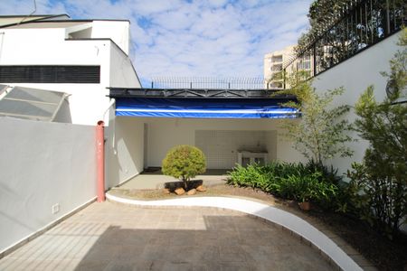 Casa à venda com 250m², 3 quartos e 4 vagasÁrea de Serviço