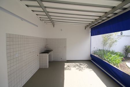 Casa à venda com 250m², 3 quartos e 4 vagasÁrea de Serviço