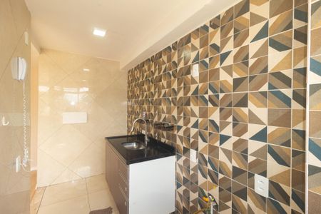 Apartamento para alugar com 40m², 2 quartos e 1 vaga Apartamento para alugar com 40m², 2 quartos e 1 vagaCozinha e Área de Serviço