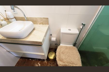 Apartamento à venda com 93m², 3 quartos e 1 vaga Apartamento à venda com 93m², 3 quartos e 1 vagaSuíte Banheiro