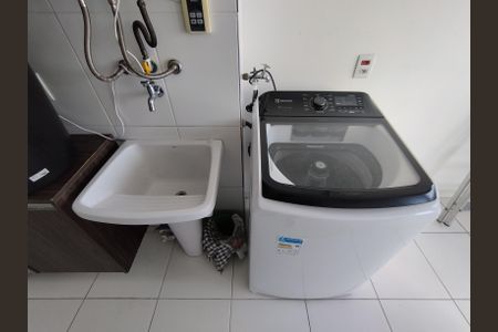 Apartamento à venda com 95m², 2 quartos e 2 vagas Apartamento à venda com 95m², 2 quartos e 2 vagasÁrea de Serviço